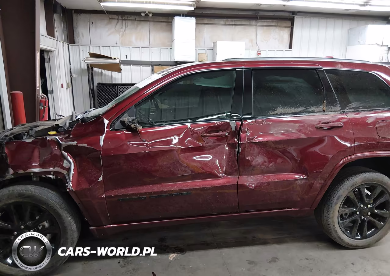 2018 Jeep Grand Cherokee Altitude 4X2 VIN:1C4RJEAG4JC407882 - 6