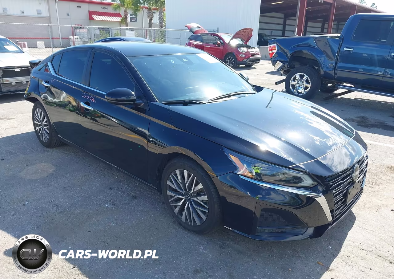 2024 Nissan Altima Sv Fwd