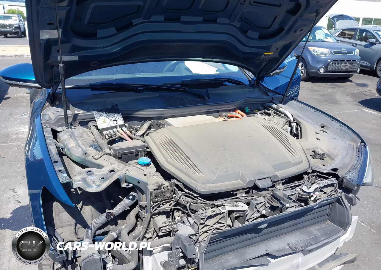 2019 Audi E-Tron Premium Plus VIN:WA1VABGE9KB024797 - 10