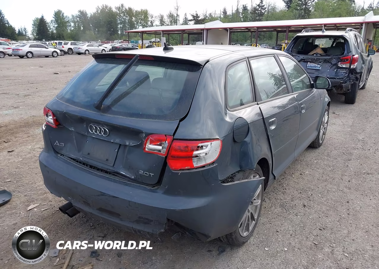 2010 Audi A3 2.0T Premium VIN:WAUKEAFM3AA088304 - 4