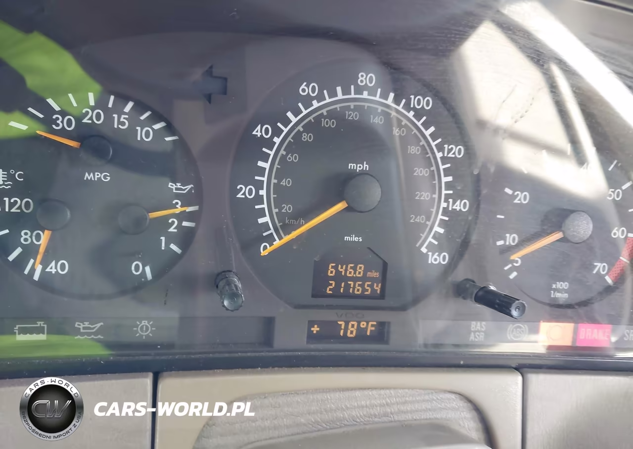 1999 Mercedes-Benz S 420 VIN:WDBGA43G9XA430009 - 7