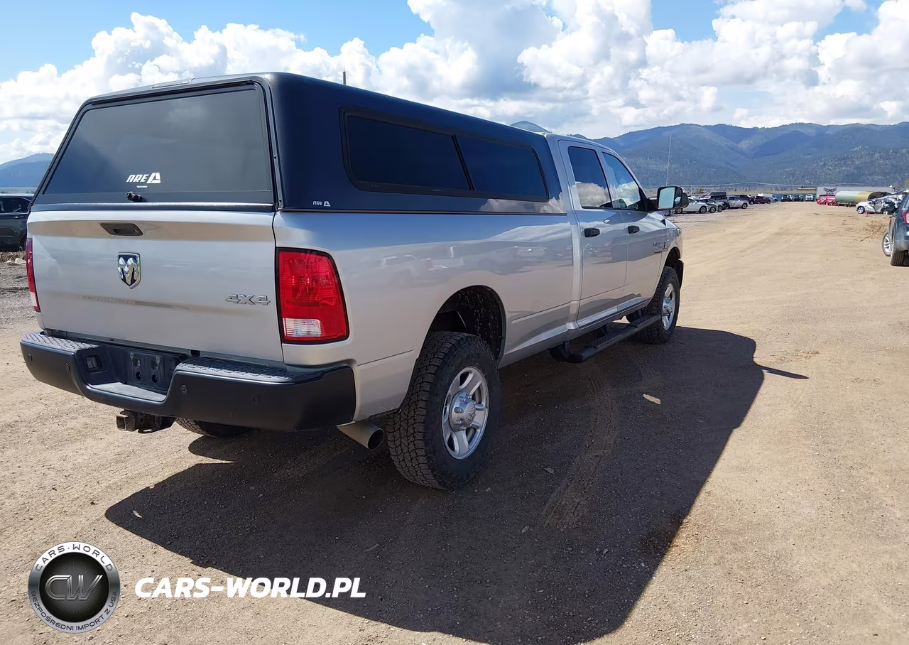 2017 Ram 3500 Tradesman 4X4 8' Box VIN:3C63R3GL6HG552430 - 4
