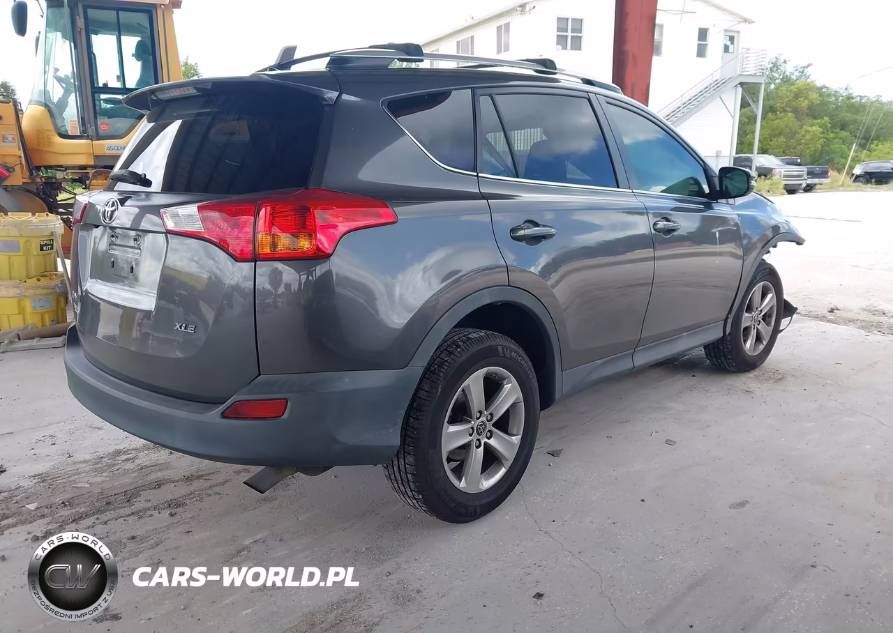 2015 Toyota Rav4 Xle VIN:2T3WFREV4FW231537 - 4