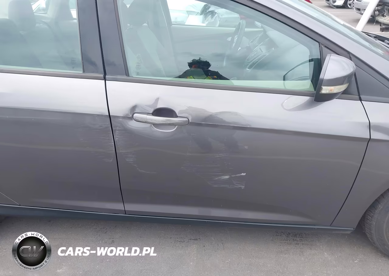 2014 Ford Focus Se VIN:1FADP3F27EL112541 - 6
