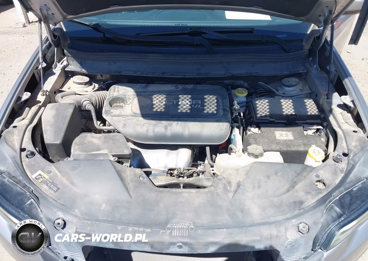 2019 Jeep Cherokee Latitude Plus 4X4 VIN:1C4PJMLB7KD226922 - 10