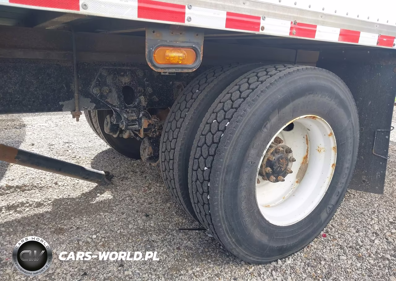 2018 Peterbilt 337 VIN:2NP2HM6X1JM432915 - 12