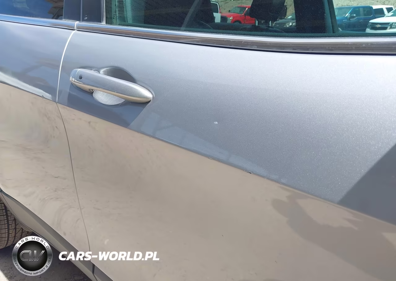 2019 Jeep Cherokee Latitude Plus 4X4 VIN:1C4PJMLB5KD226921 - 13