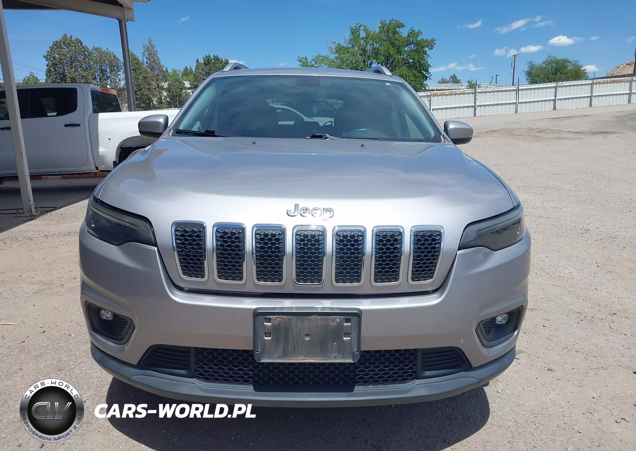 2019 Jeep Cherokee Latitude Plus 4X4 VIN:1C4PJMLB5KD226921 - 14