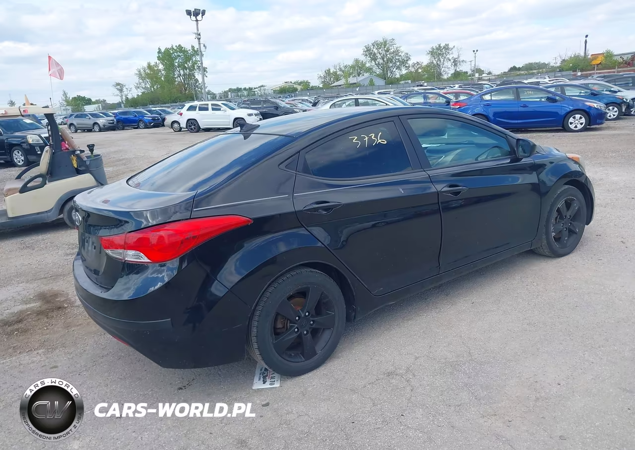 2011 Hyundai Elantra Gls VIN:5NPDH4AE9BH039350 - 4