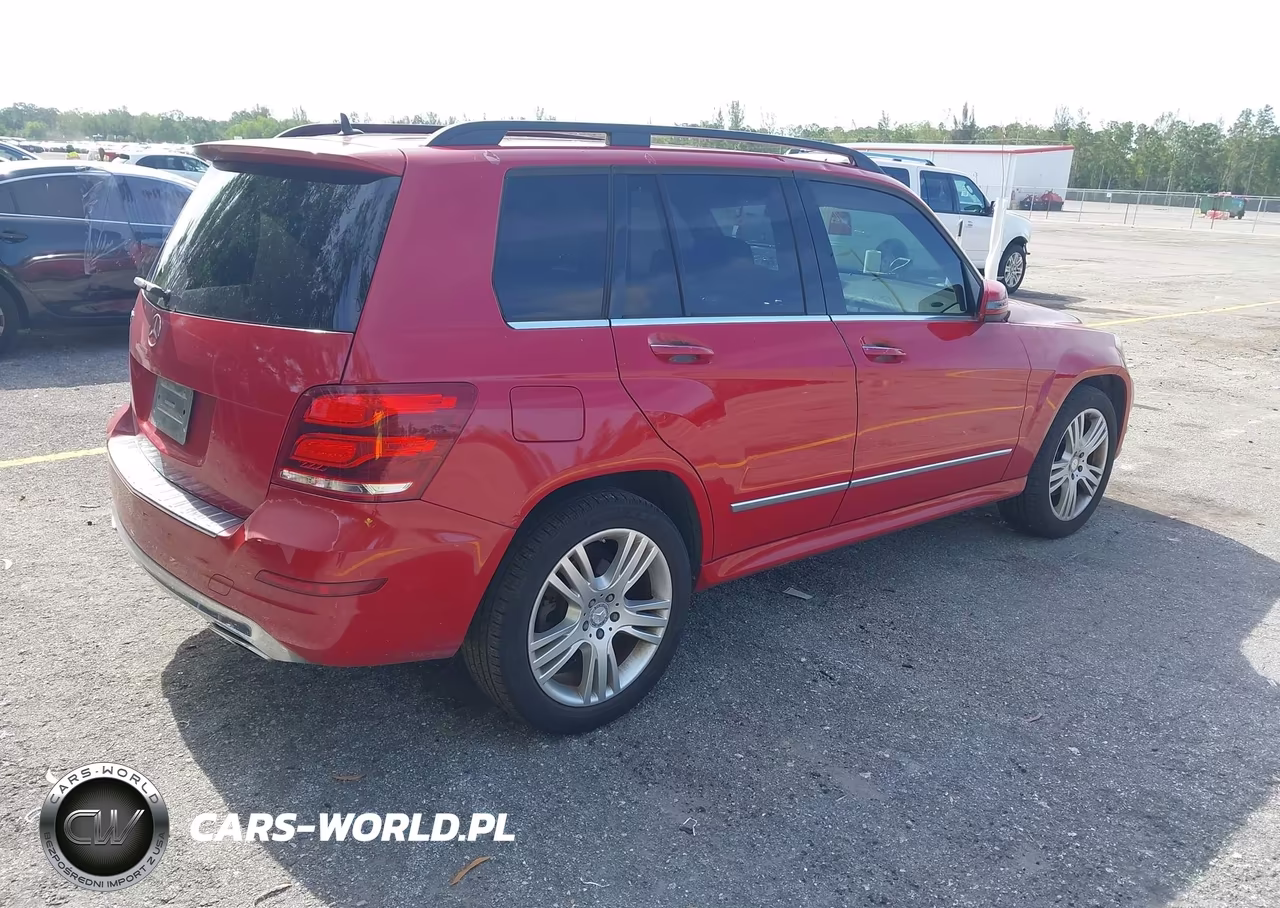 2015 Mercedes-Benz Glk 350 VIN:WDCGG5HB2FG427929 - 4