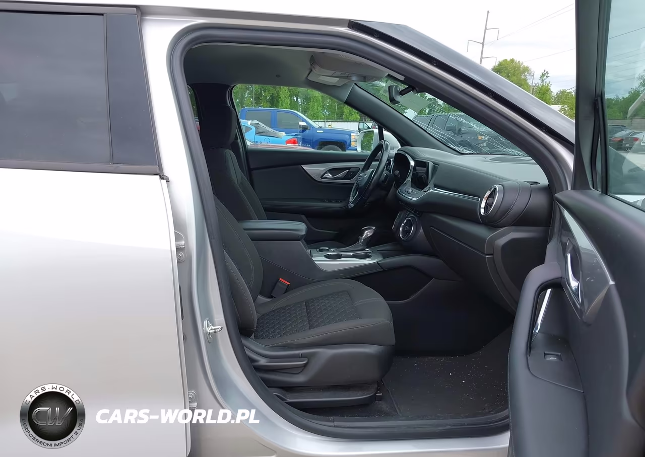 2019 Chevrolet Blazer VIN:3GNKBGRS2KS582590 - 5
