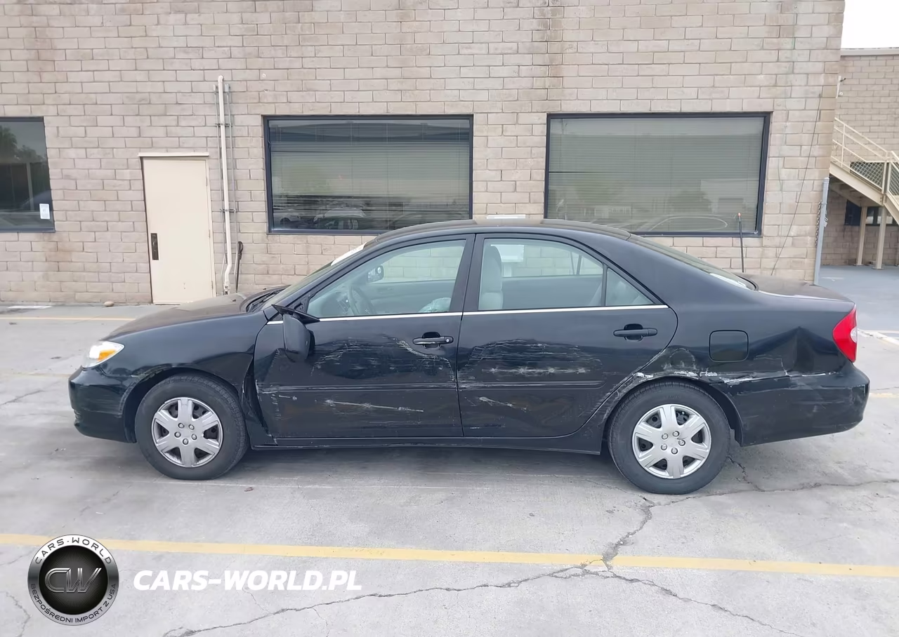 2004 Toyota Camry Le VIN:4T1BE32K94U262619 - 14