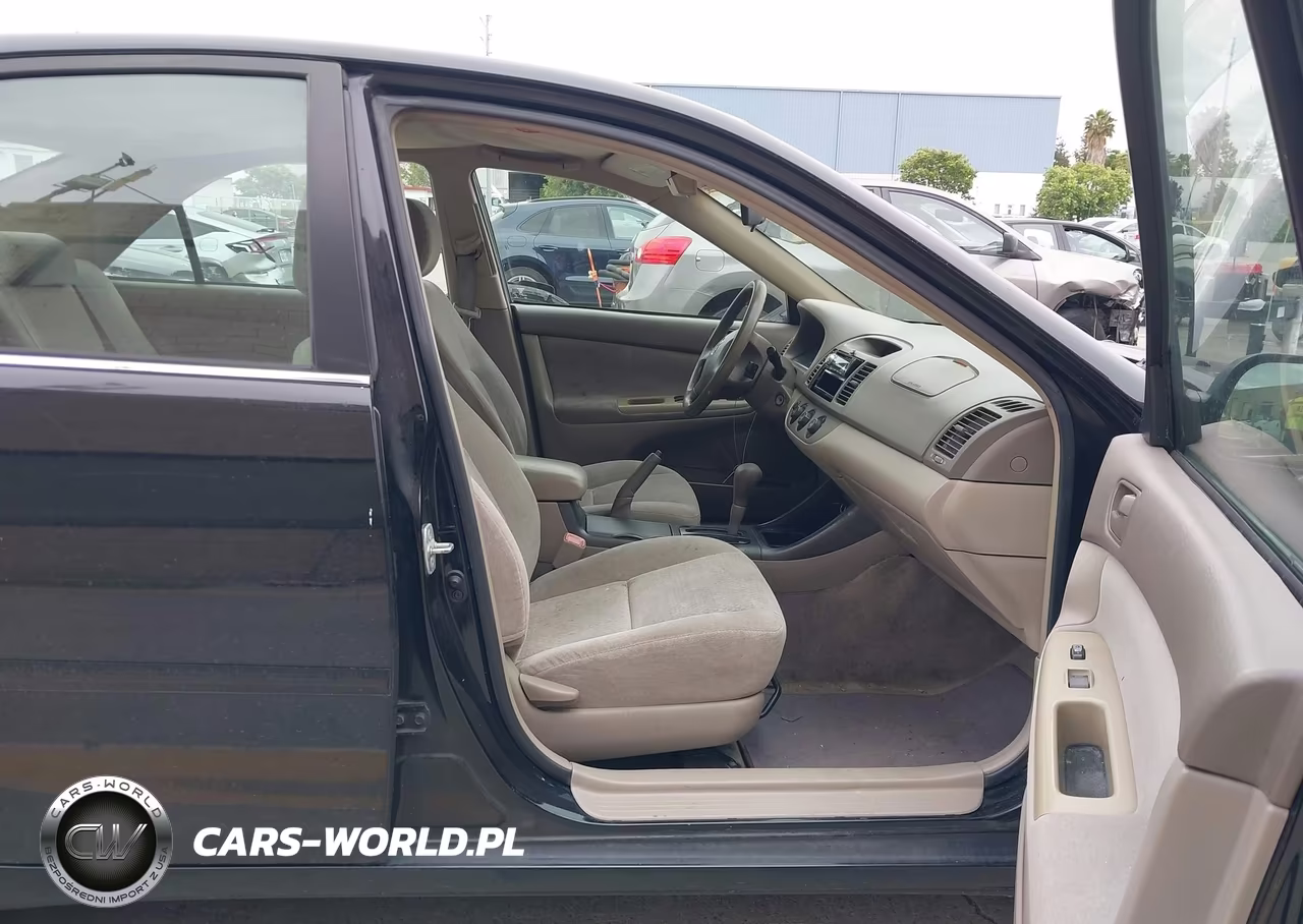 2004 Toyota Camry Le VIN:4T1BE32K94U262619 - 5