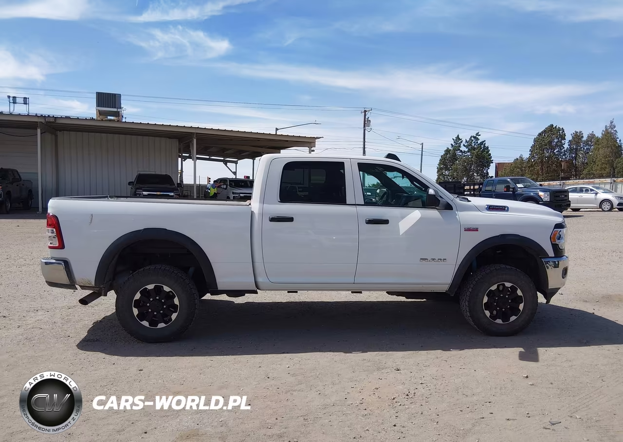 2021 Ram 2500 Tradesman 4X4 6'4 Box VIN:3C6TR5CJ8MG652166 - 14