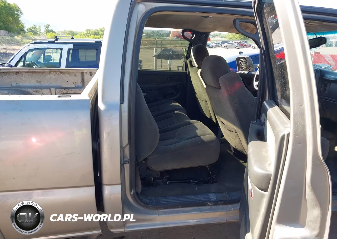 2003 Chevrolet Silverado 2500Hd Ls VIN:1GCHK23183F109918 - 8