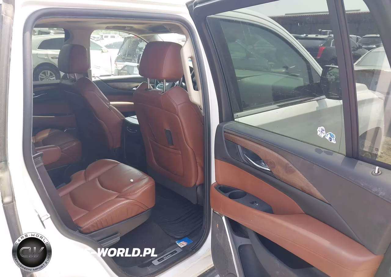 2016 Cadillac Escalade Luxury Collection VIN:1GYS3BKJ2GR243889 - 8