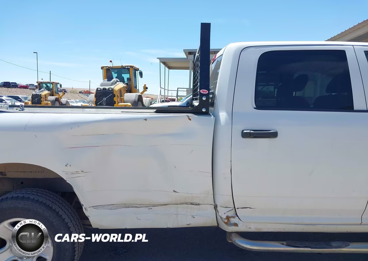 2016 Ram 3500 Tradesman VIN:3C63R3GT6GG318609 - 12