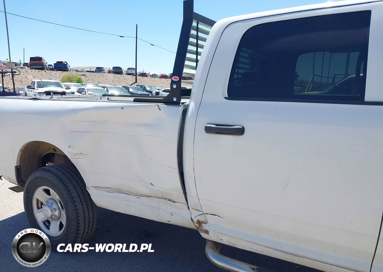 2016 Ram 3500 Tradesman VIN:3C63R3GT6GG318609 - 13