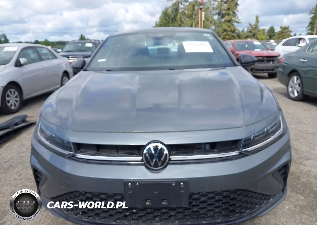 2025 Volkswagen Jetta 1.5T Sport VIN:3VWBX7BU2SM086843 - 13