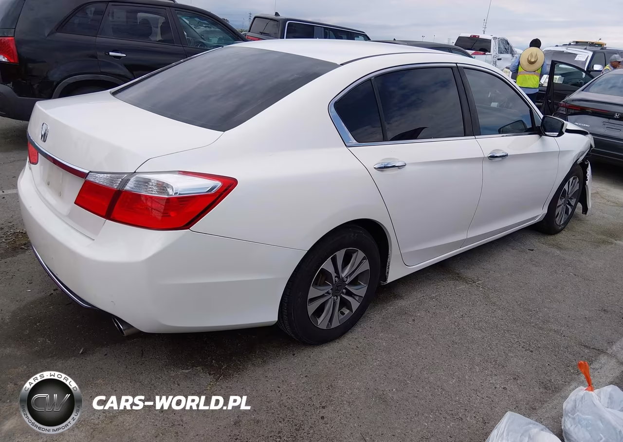 2013 Honda Accord Lx VIN:1HGCR2F37DA158983 - 4
