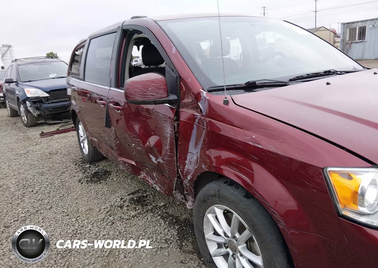 2018 Dodge Grand Caravan Sxt VIN:2C4RDGCG0JR275422 - 16