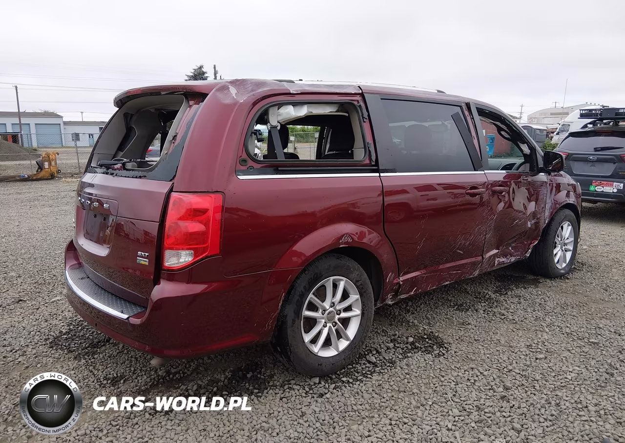 2018 Dodge Grand Caravan Sxt VIN:2C4RDGCG0JR275422 - 4