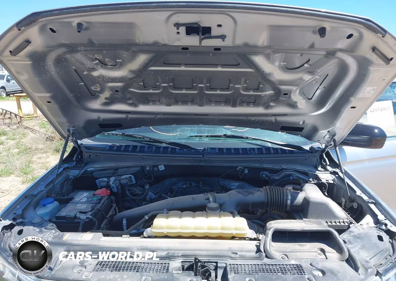 2020 Ford Expedition Xl VIN:1FMJU1GTXLEA74060 - 10