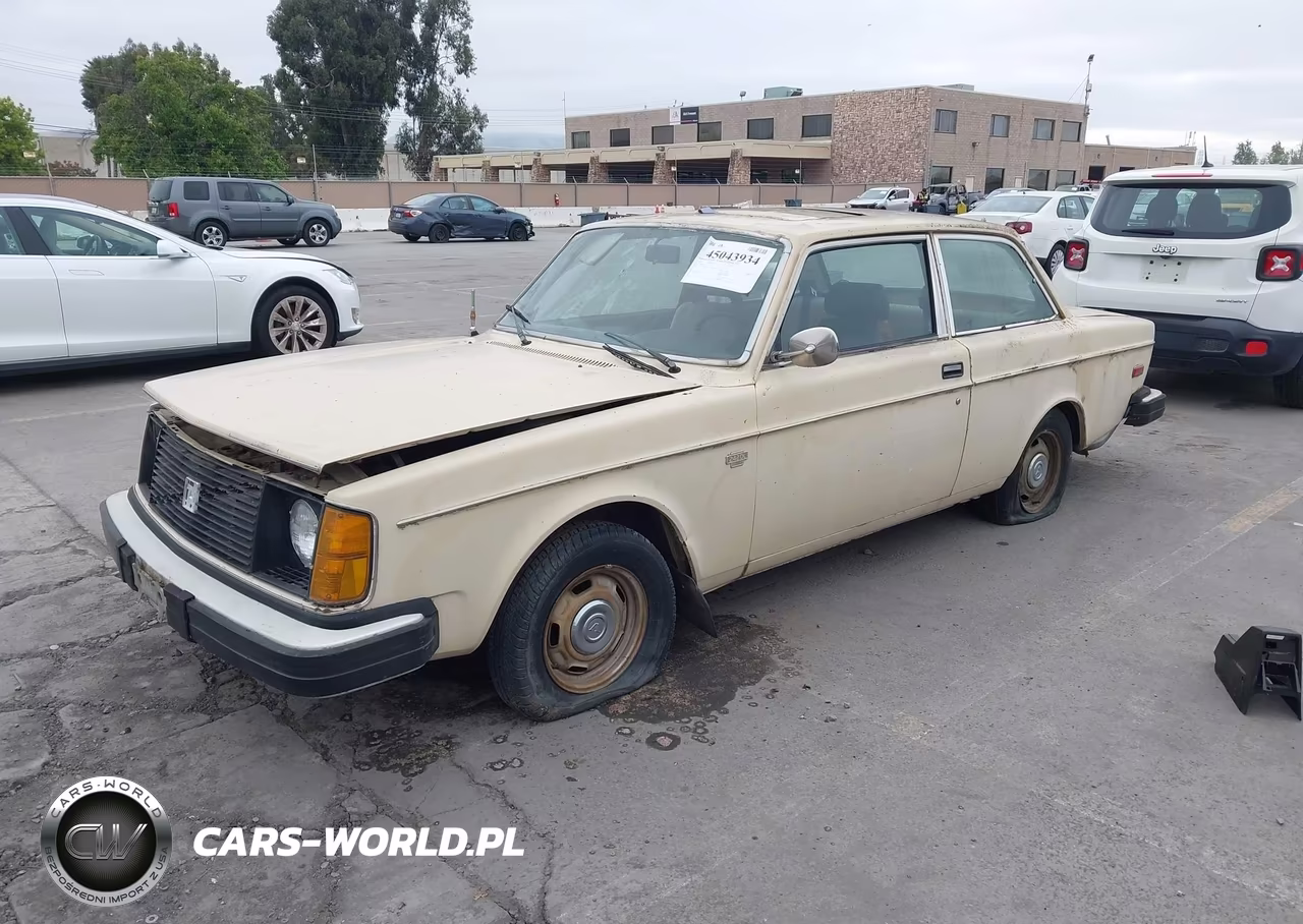 1977 Volvo 242 Dl VIN:VC24245H1116831 - 2