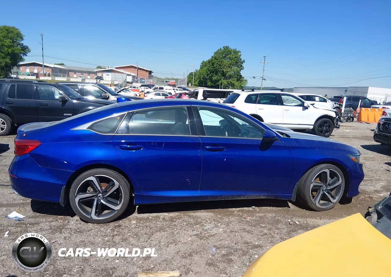 2018 Honda Accord Sport VIN:1HGCV1F34JA152186 - 12