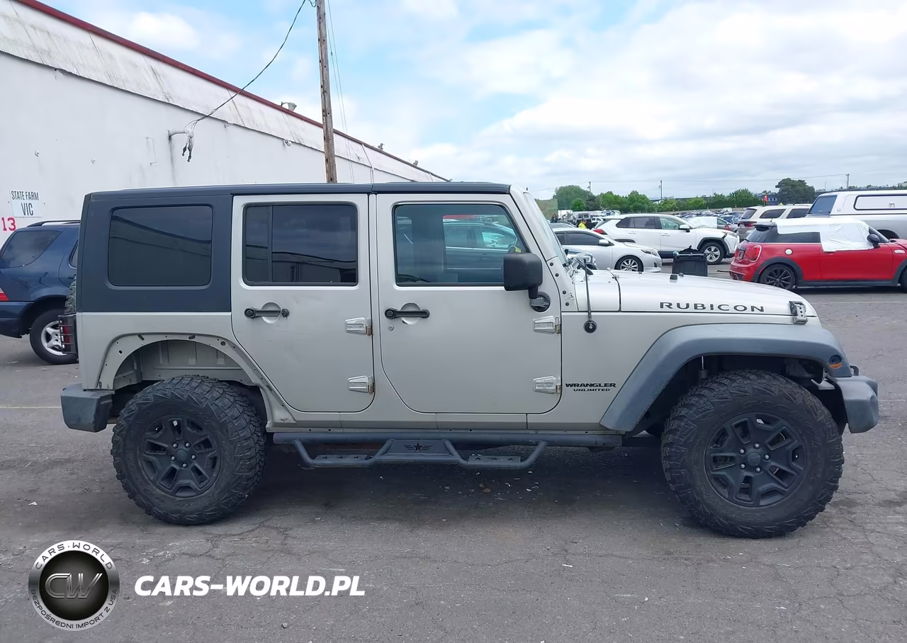 2007 Jeep Wrangler Unlimited Rubicon VIN:1J4GA69127L154304 - 13