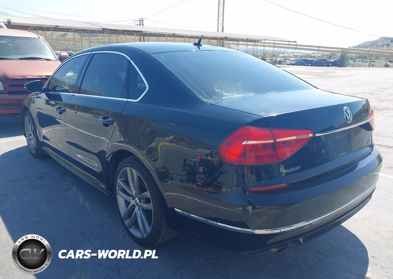 2016 Volkswagen Passat 1.8T R-Line VIN:1VWAT7A3XGC052416 - 3