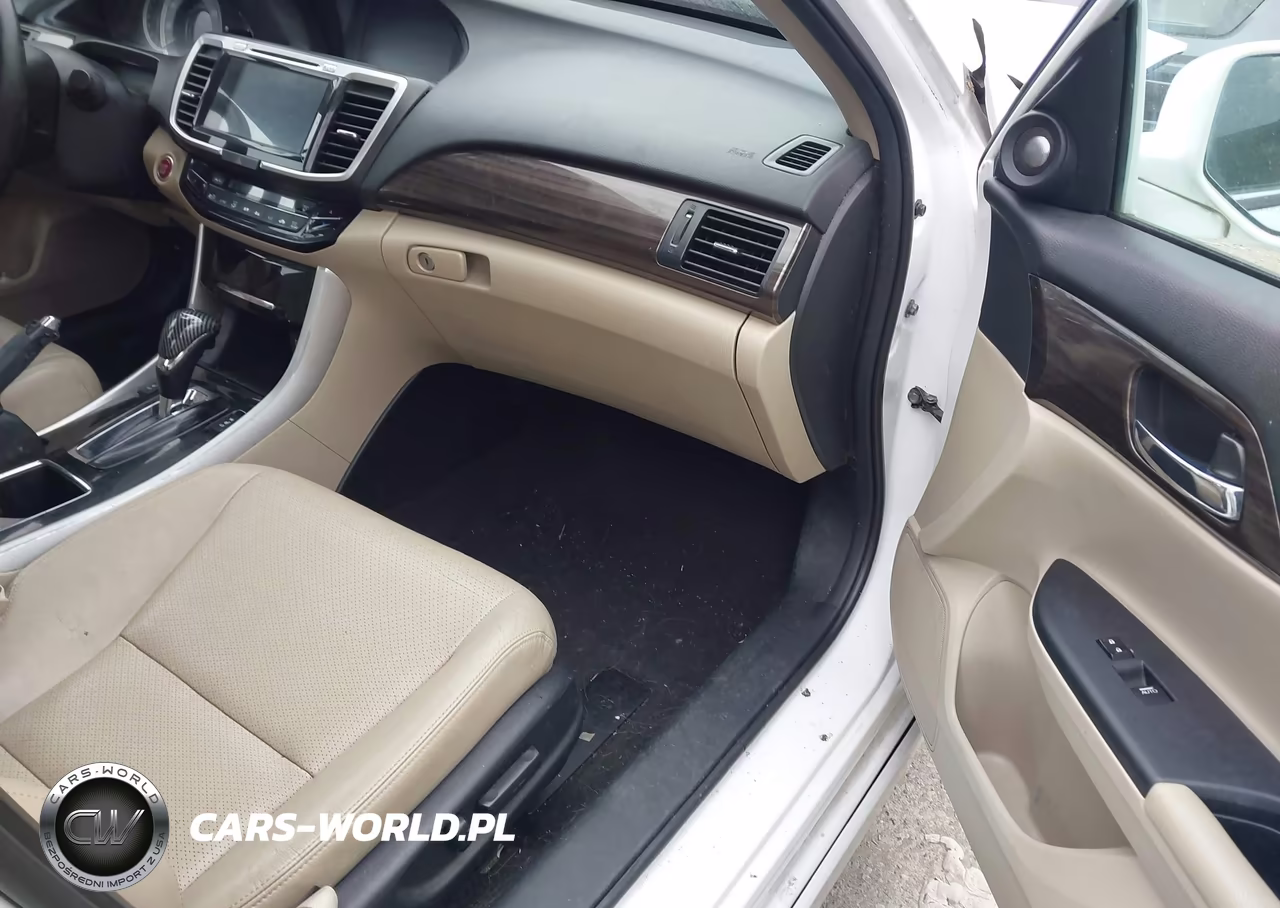 2016 Honda Accord Touring VIN:1HGCR3F91GA020869 - 5