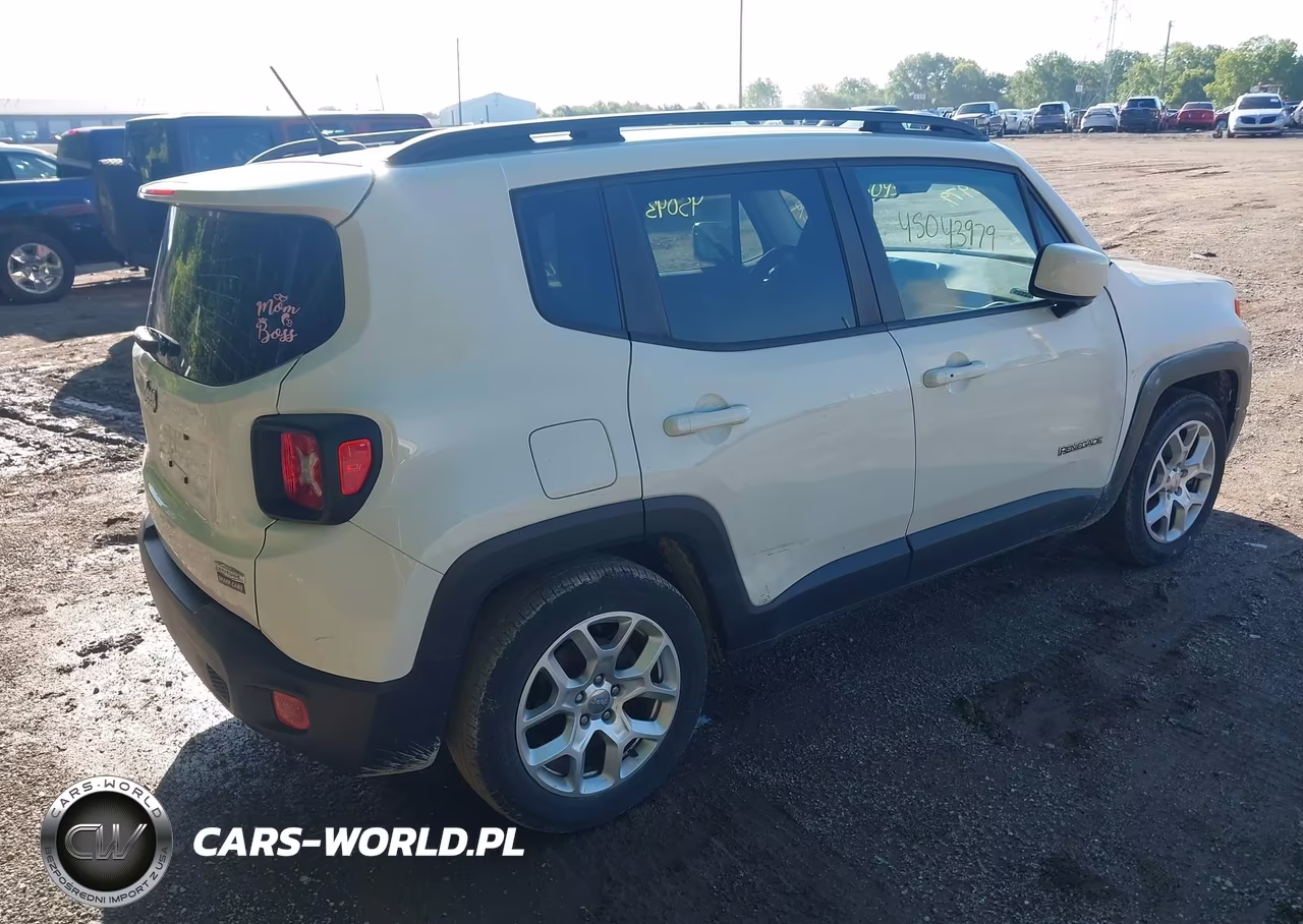 2016 Jeep Renegade Latitude VIN:ZACCJABT6GPE38274 - 4