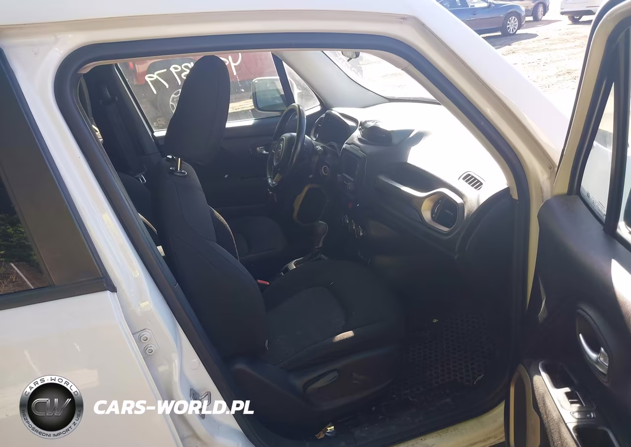 2016 Jeep Renegade Latitude VIN:ZACCJABT6GPE38274 - 5