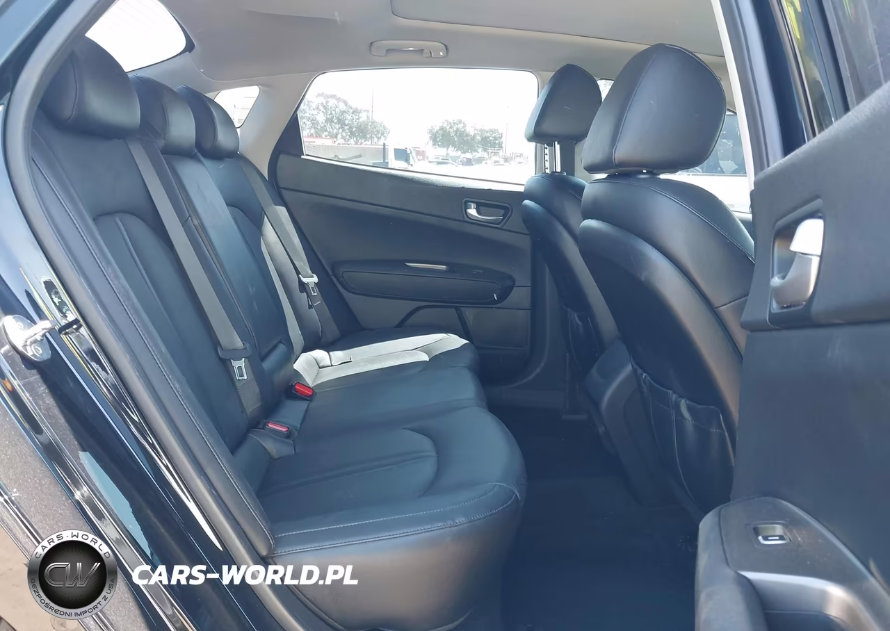 2020 Kia Optima Se VIN:5XXGT4L3XLG449532 - 8