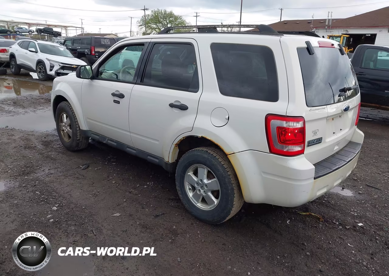 2012 Ford Escape Xlt VIN:1FMCU9D7XCKC48659 - 3