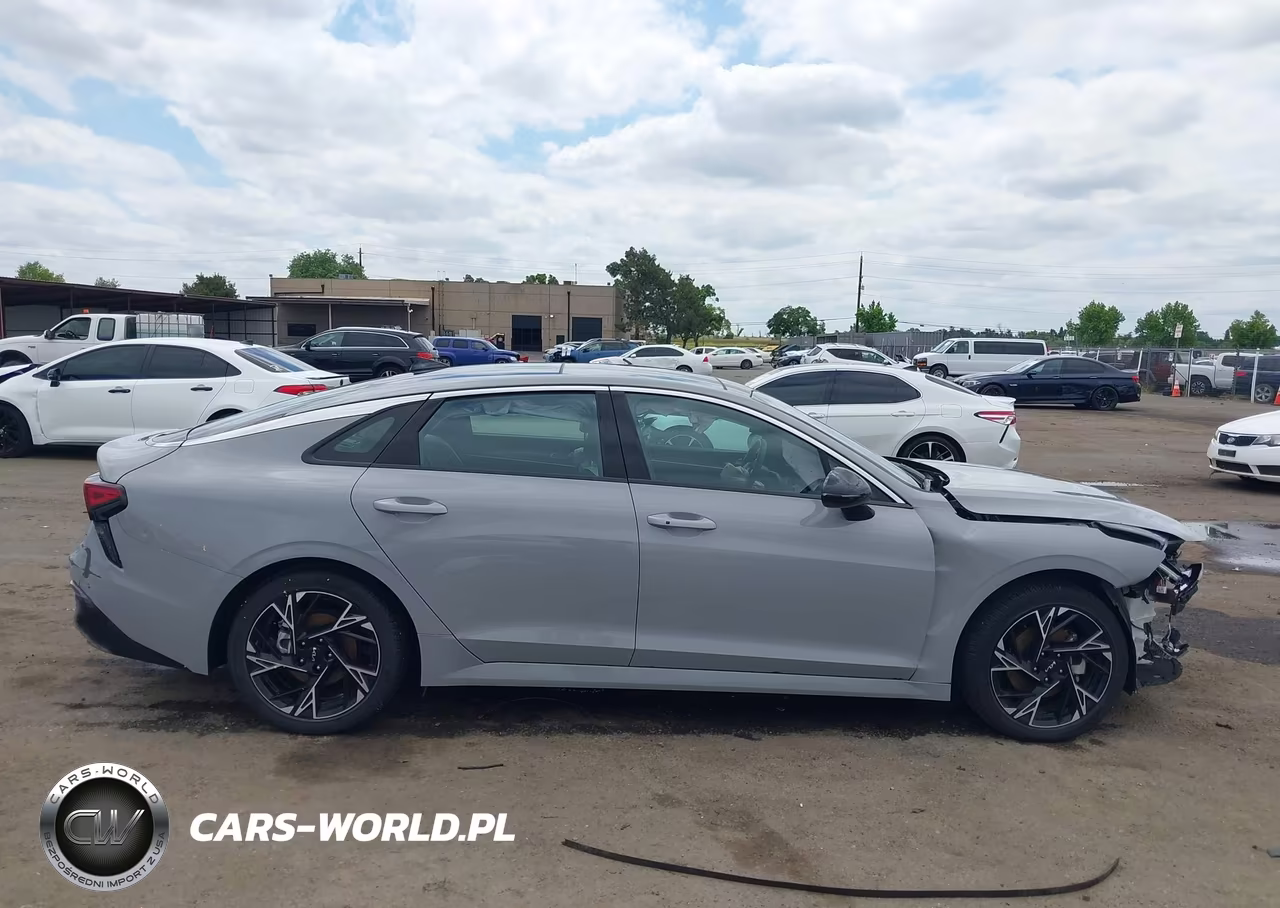 2025 Kia K5 Gt-Line VIN:KNAG64J76S5318160 - 13