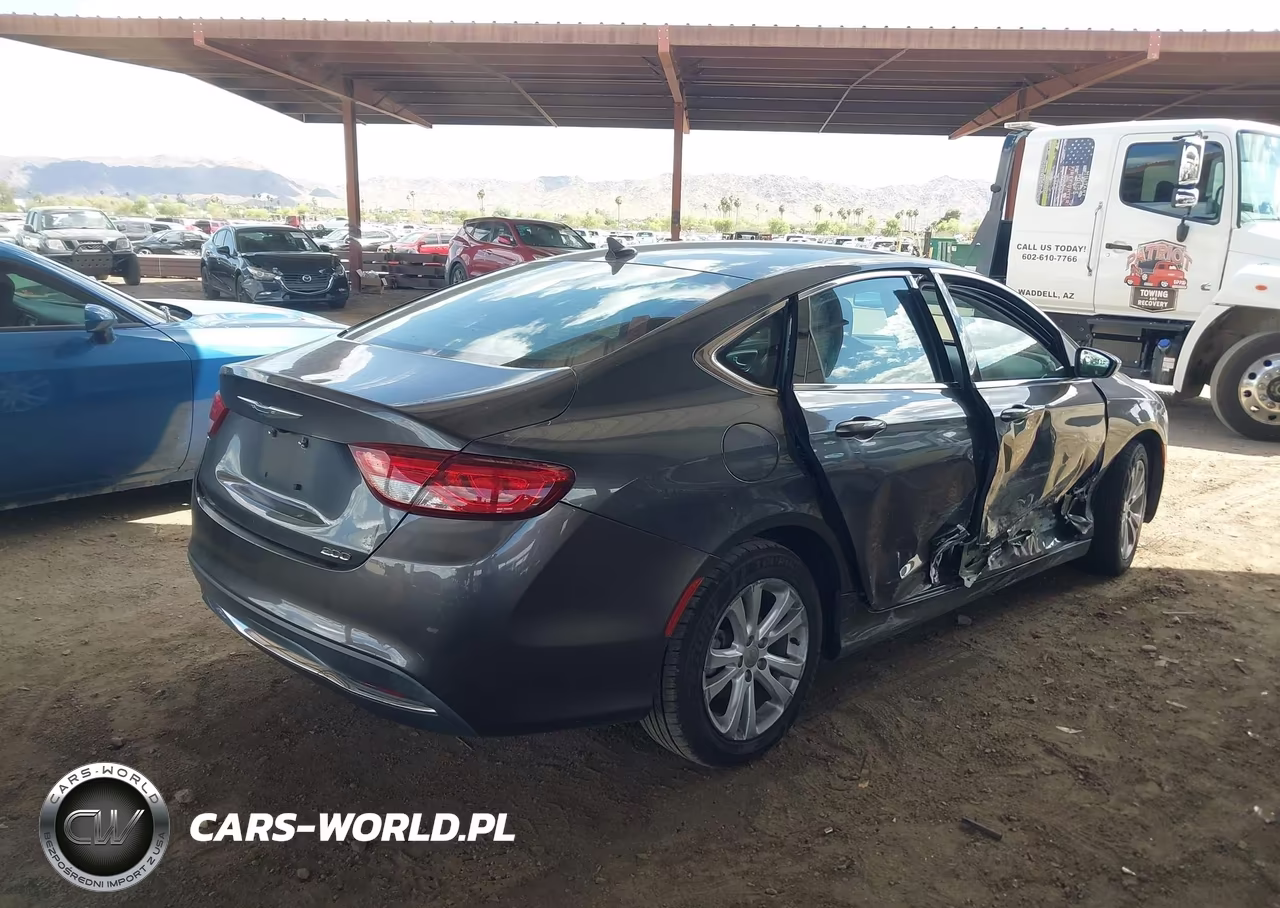 2015 Chrysler 200 Limited VIN:1C3CCCAB3FN671569 - 4