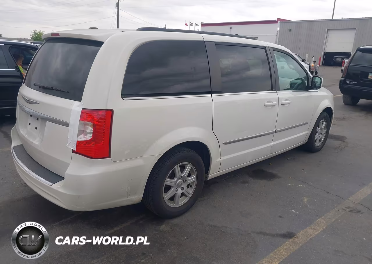 2012 Chrysler Town & Country Touring VIN:2C4RC1BG1CR374867 - 4