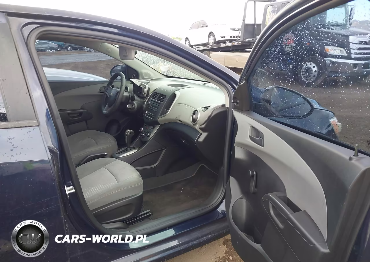 2015 Chevrolet Sonic Ls Auto VIN:1G1JA5SH4F4118242 - 5