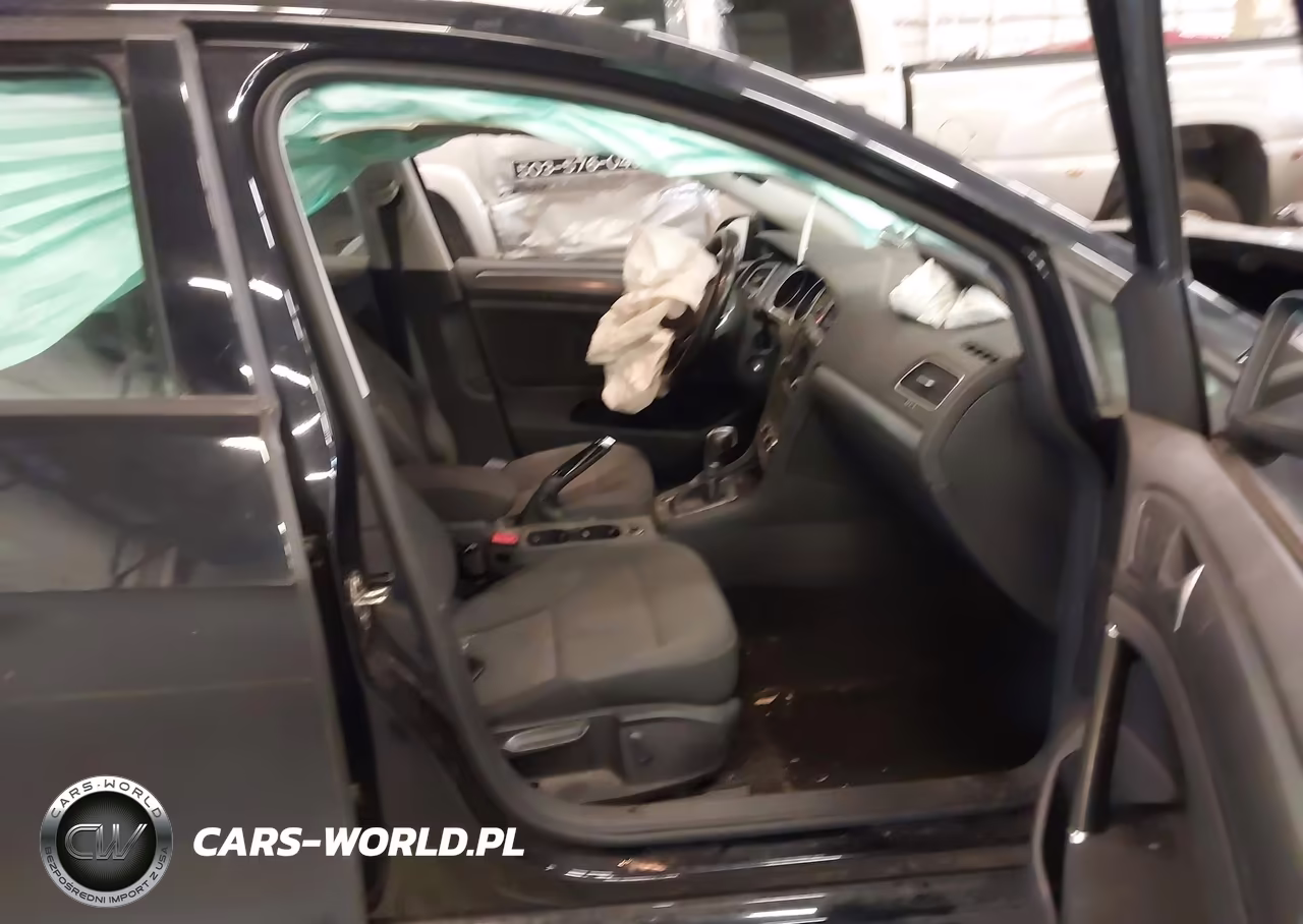 2018 Volkswagen Golf VIN:3VWG17AU6JM287619 - 5
