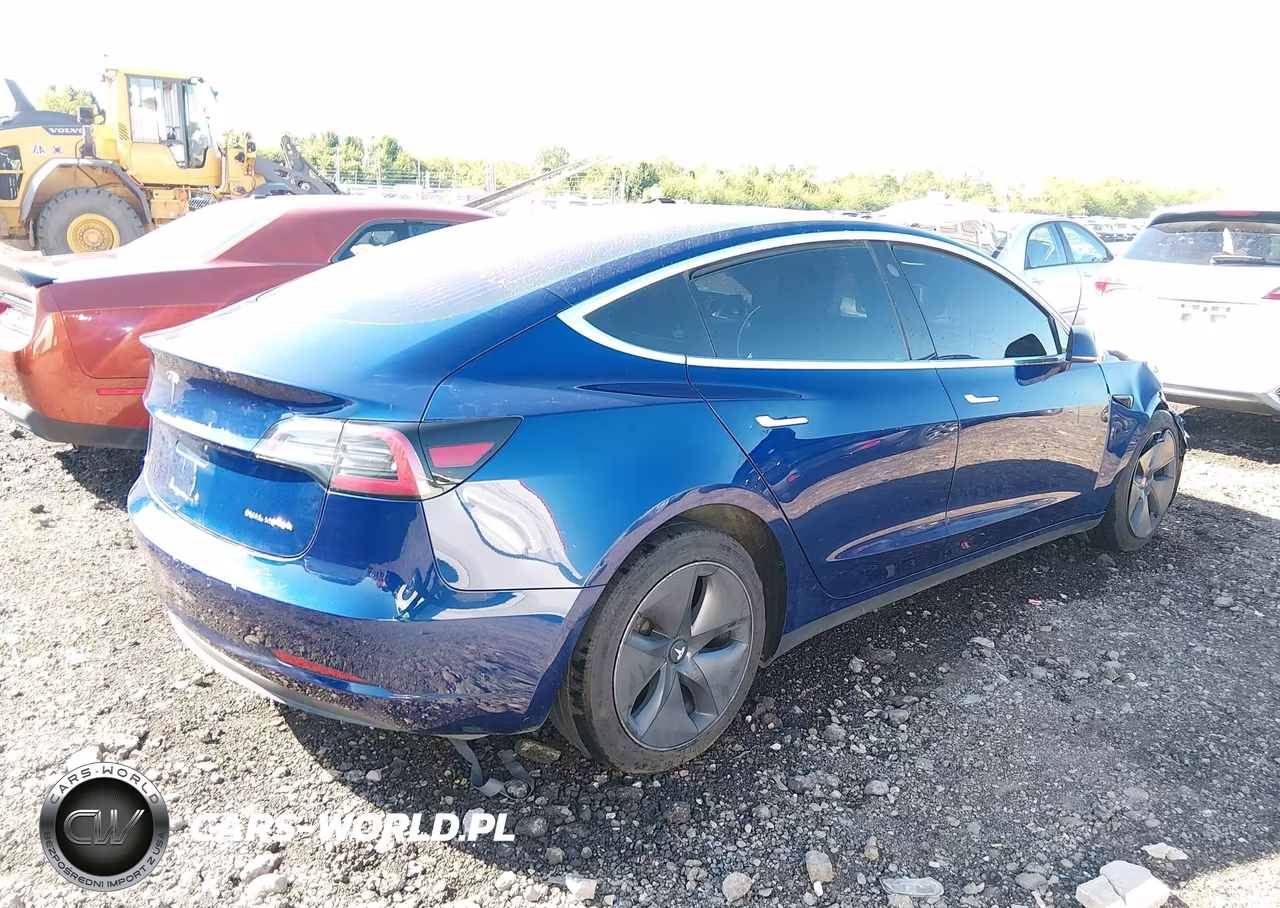 2018 Tesla Model 3 Long Range-Performance VIN:5YJ3E1EB4JF130879 - 4