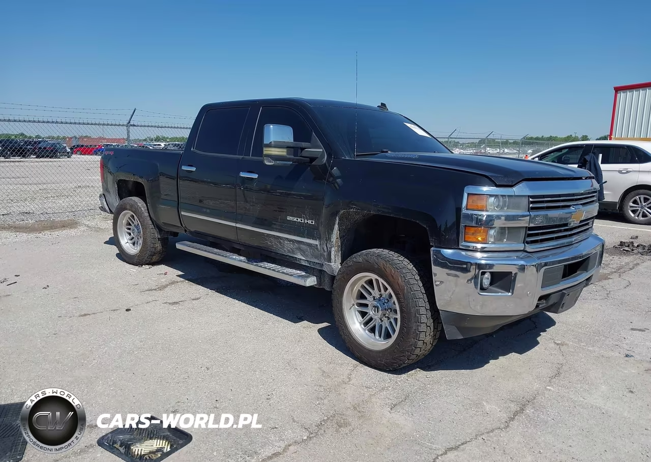 2015 Chevrolet Silverado 2500Hd Ltz – zdjęcie 1 z 17
