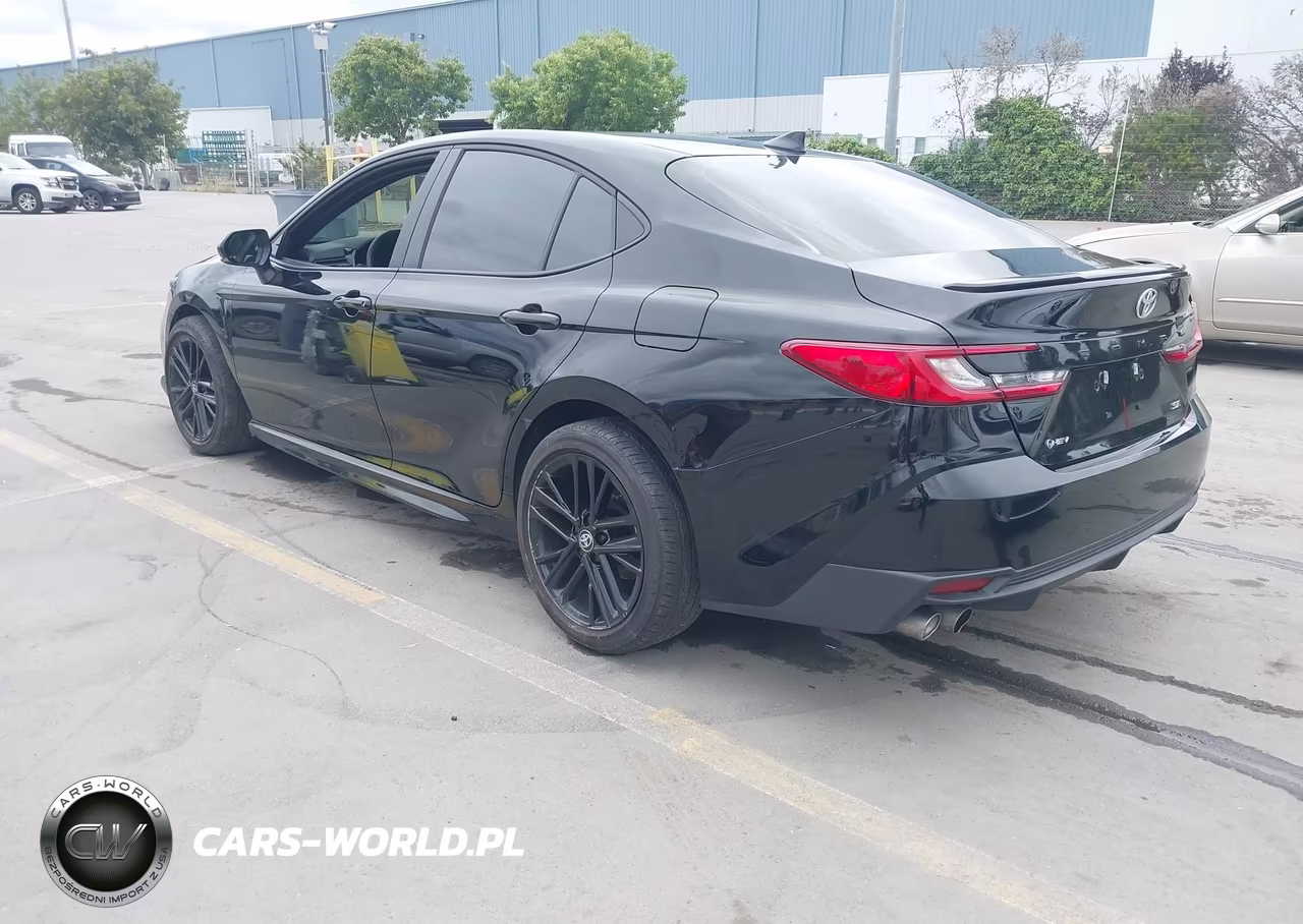 2025 Toyota Camry Se VIN:4T1DAACKXSU207648 - 3