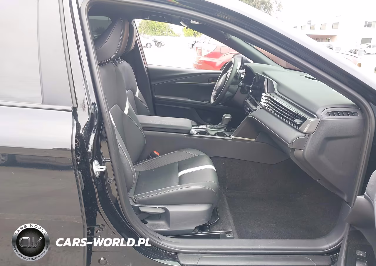 2025 Toyota Camry Se VIN:4T1DAACKXSU207648 - 5