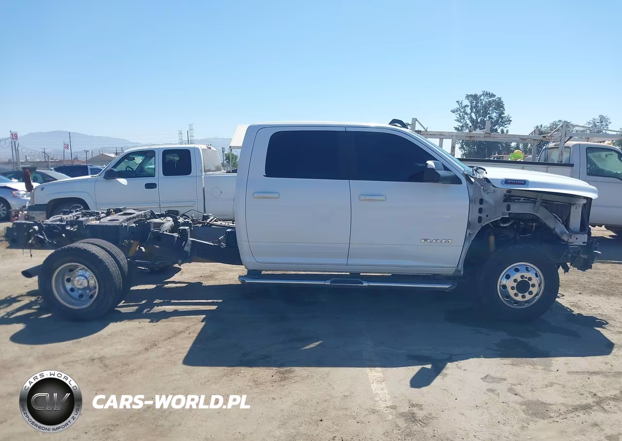 2021 Ram 3500 Big Horn 4X4 8' Box VIN:3C63RRHL7MG640382 - 13