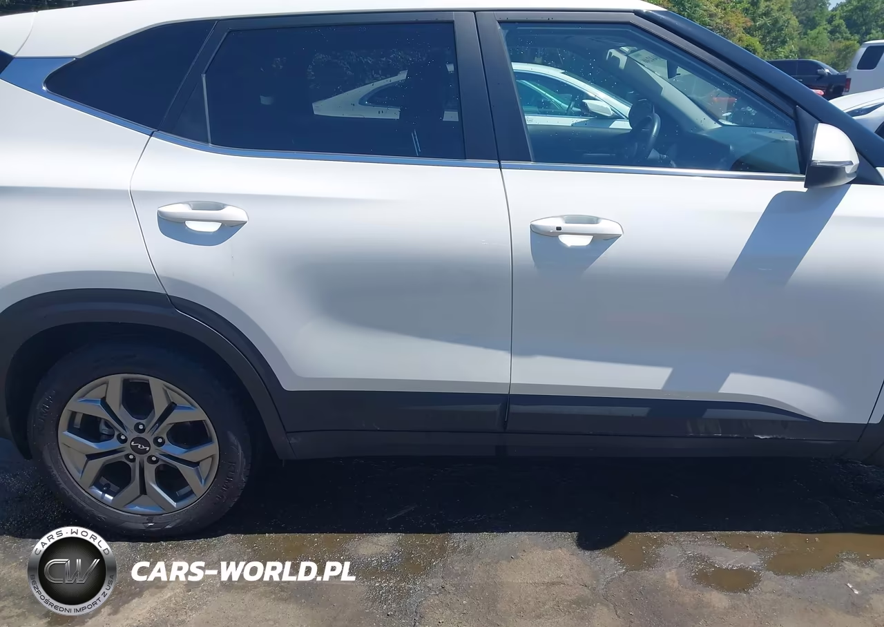 2024 Kia Seltos S VIN:KNDEU2AA1R7497299 - 13