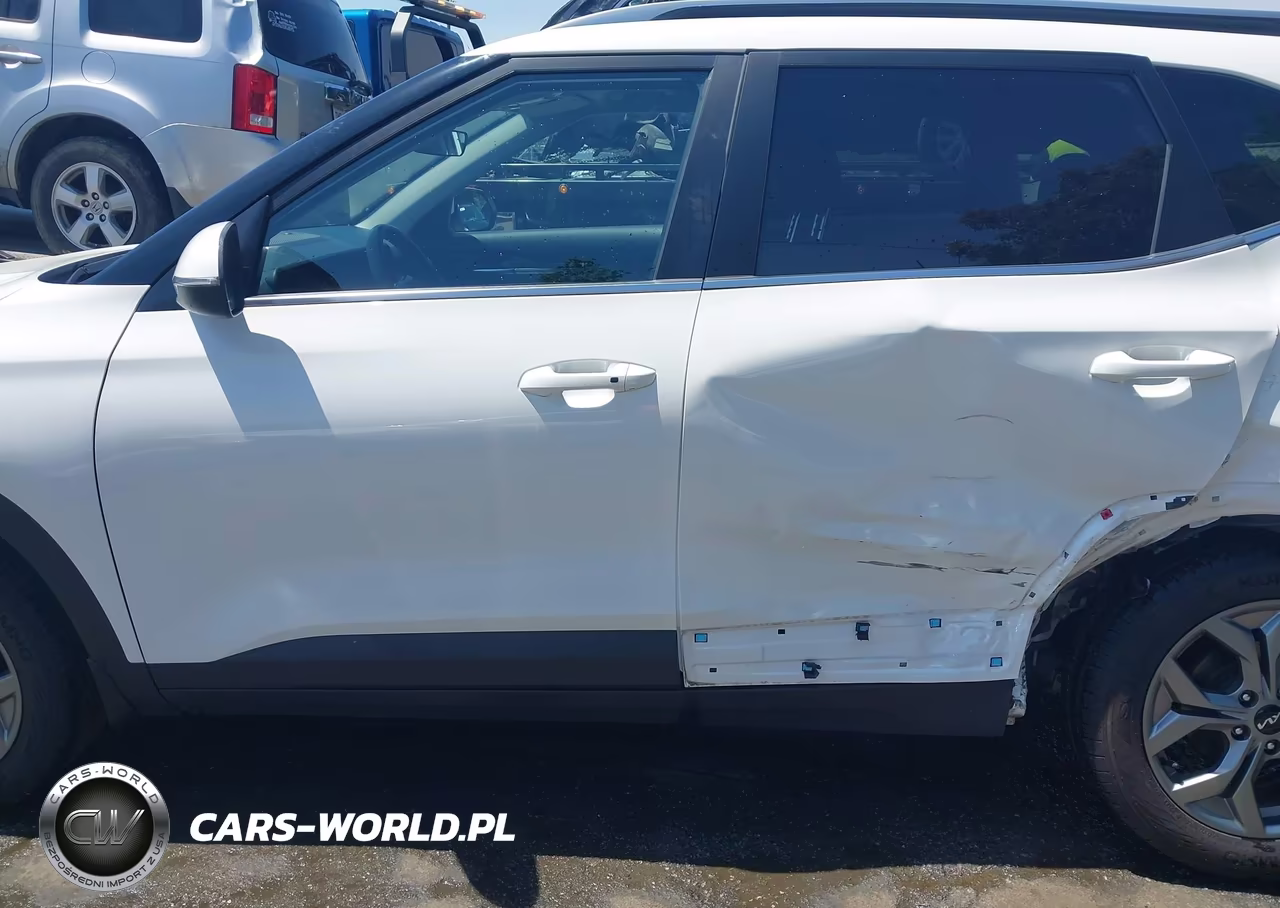 2024 Kia Seltos S VIN:KNDEU2AA1R7497299 - 14