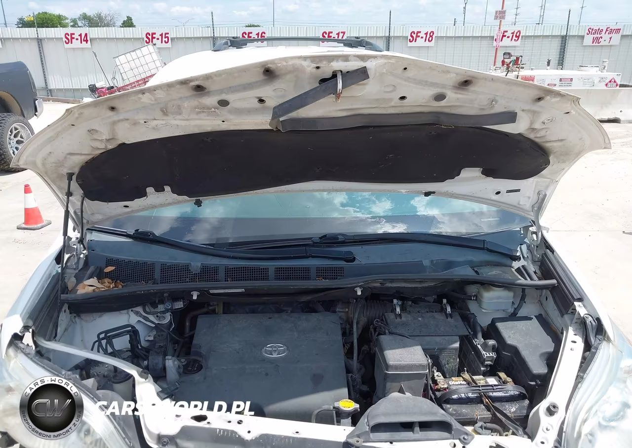 2015 Toyota Sienna Le 7 Passenger VIN:5TDJK3DC2FS122286 - 10