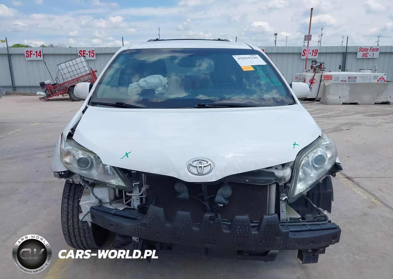 2015 Toyota Sienna Le 7 Passenger VIN:5TDJK3DC2FS122286 - 13